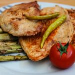 pollo a la parrilla con esparragos 1920 x 1080 optimizada-1